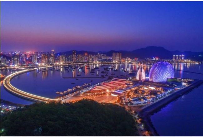 2025年新澳门开采结果,澳门作为中国的特别行政区，拥有丰富的历史文化和自然资源。近年来，随着科技的不断进步和发展，人们对于自然资源的开采与利用也愈加重视。本文将围绕澳门开采结果这一主题展开探讨，重点关注澳门未来的开采前景和发展趋势。