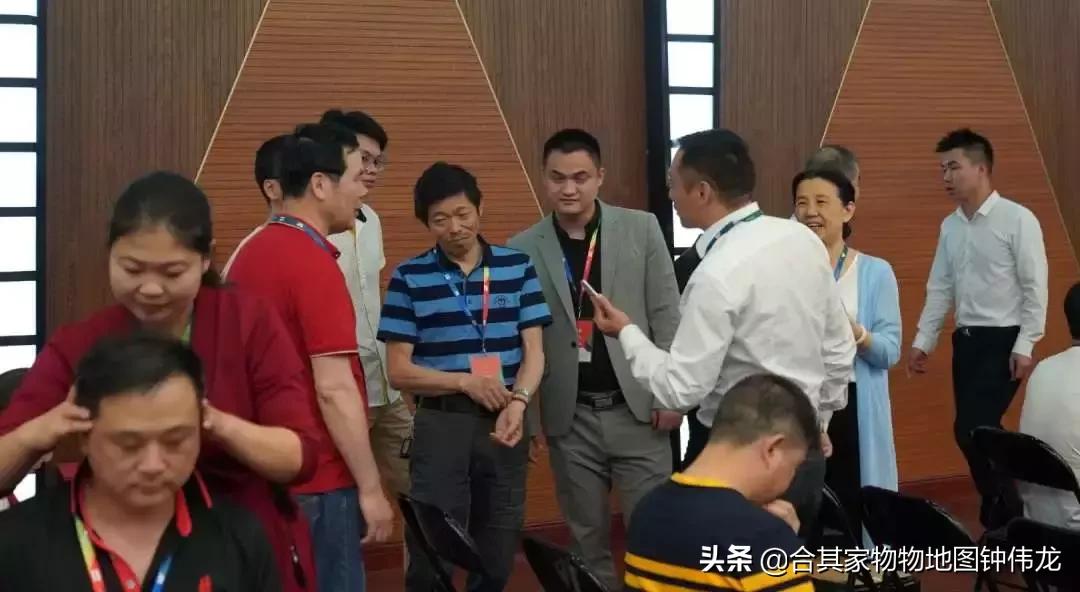 2025年正版资料免费大全挂牌,迈向2025年，正版资料免费大全的挂牌与展望
