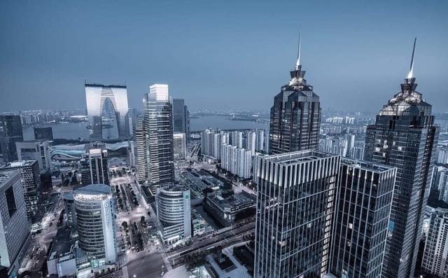2025新澳门天天六开好彩大全,澳门是中国著名的旅游城市之一，以其独特的文化魅力、美丽的自然风光和丰富的博彩娱乐闻名于世。随着时代的发展，澳门博彩业也在不断壮大和创新。本文将介绍关于澳门博彩业的重要信息，包括最新的趋势和发展方向，以及关于澳门天天六开好彩的预测和分析。同时，我们将展望未来的澳门博彩市场，探讨其未来的发展趋势和前景。